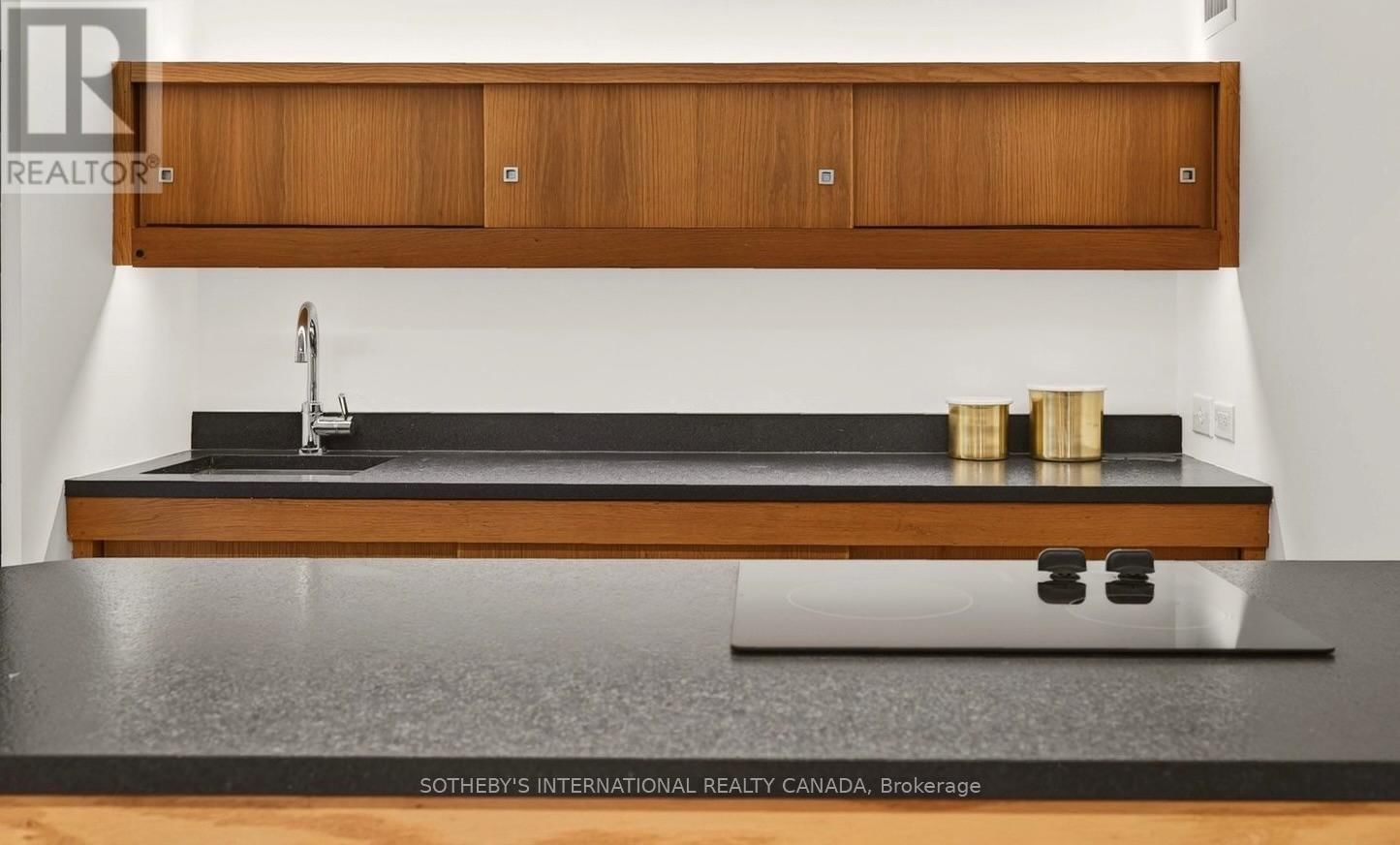 105 MARSDALE DRIVE Image 33