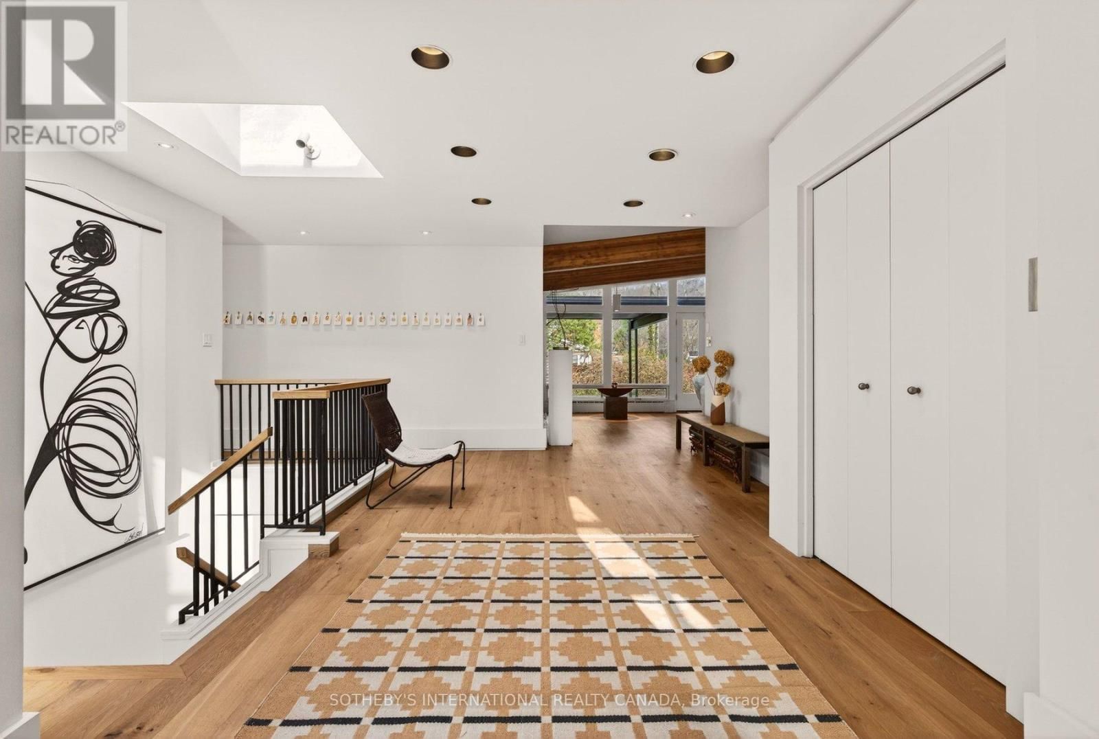 105 MARSDALE DRIVE Image 4