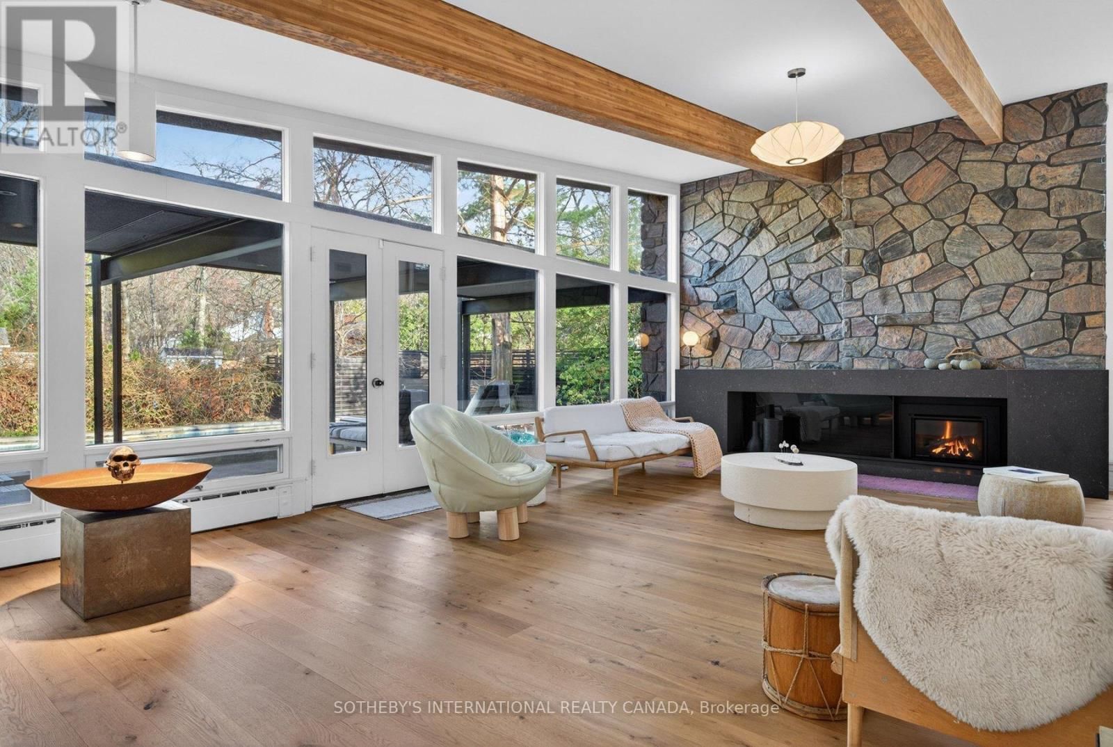 105 MARSDALE DRIVE Image 6