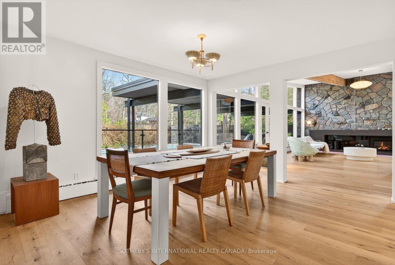 105 MARSDALE DRIVE Image 8