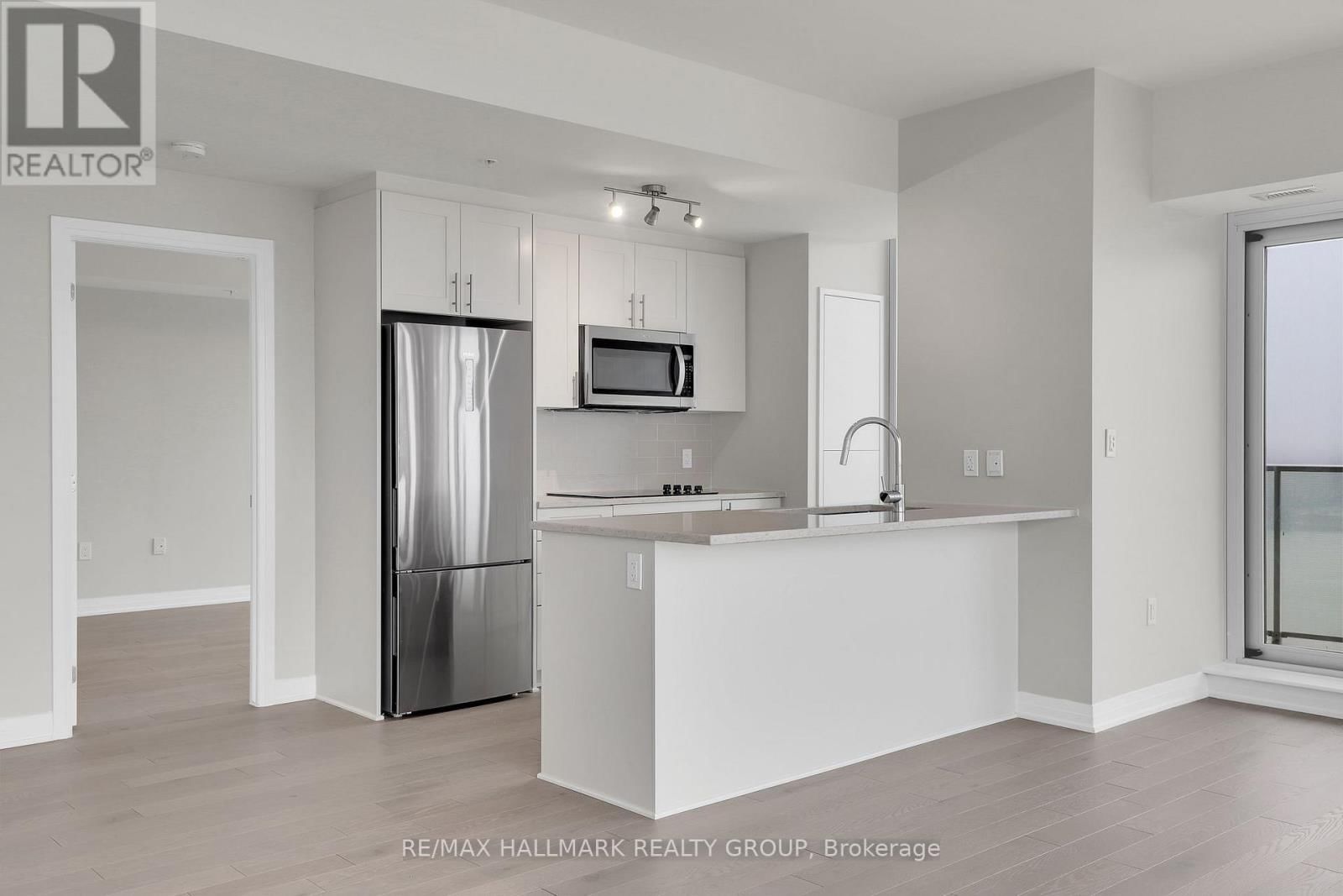 1904 - 805 CARLING AVENUE Image 15