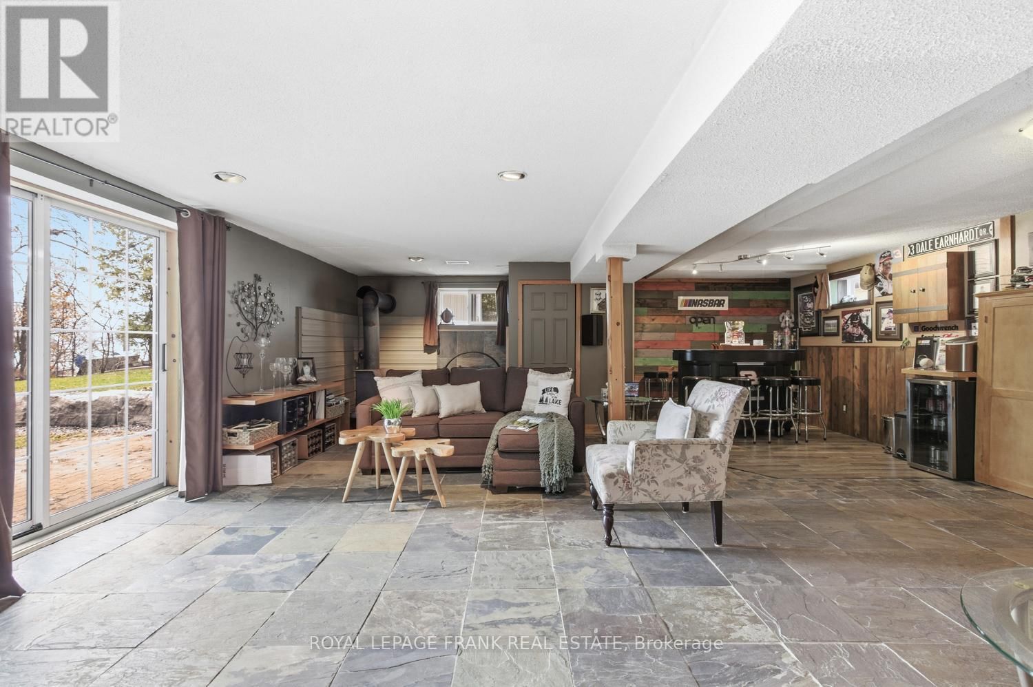 111 BALL POINT ROAD Image 40