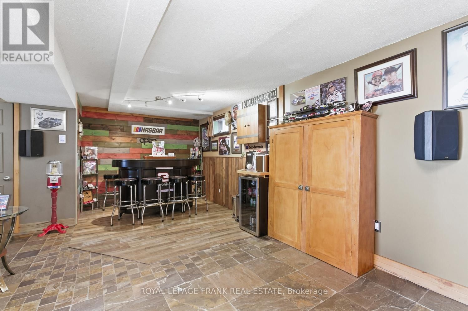 111 BALL POINT ROAD Image 42