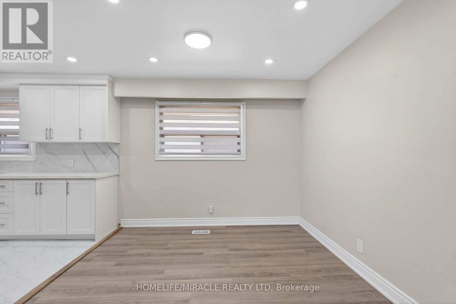 53 NICKLIN CRESCENT Image 14