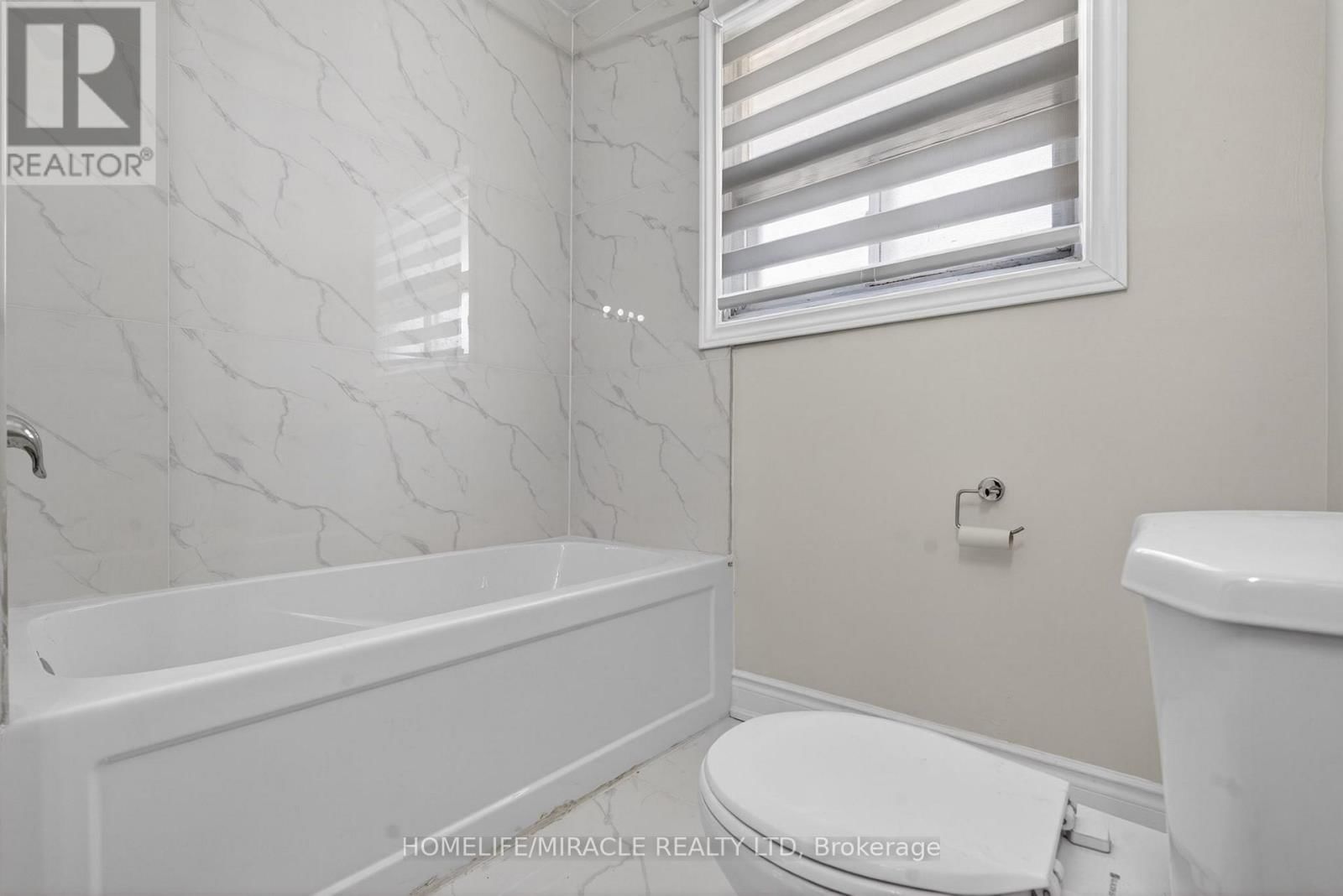 53 NICKLIN CRESCENT Image 18