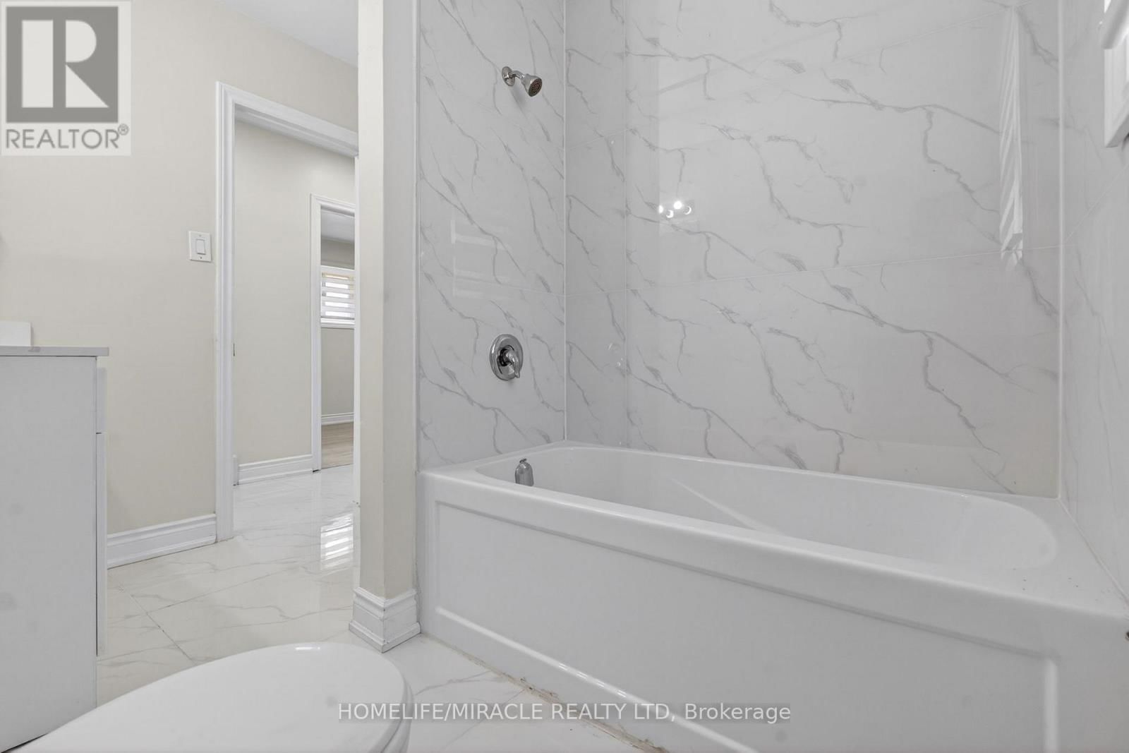 53 NICKLIN CRESCENT Image 19