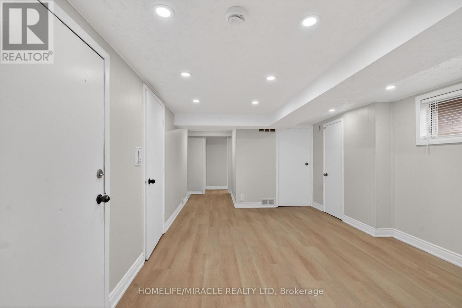 53 NICKLIN CRESCENT Image 42