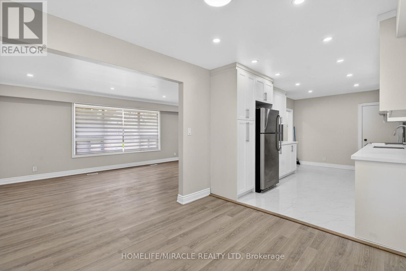 53 NICKLIN CRESCENT Image 9