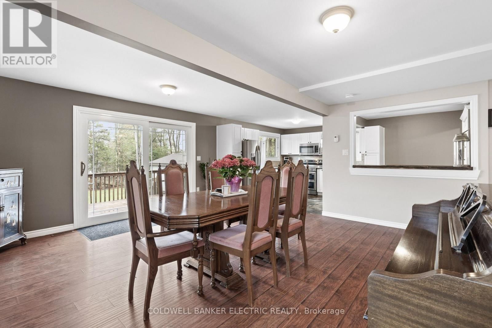 30 WOODS AVENUE Image 13