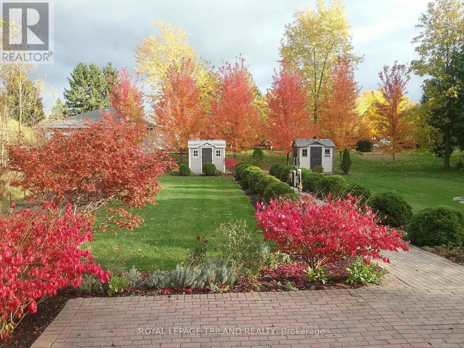 5257 CLIFF ROAD Image 44