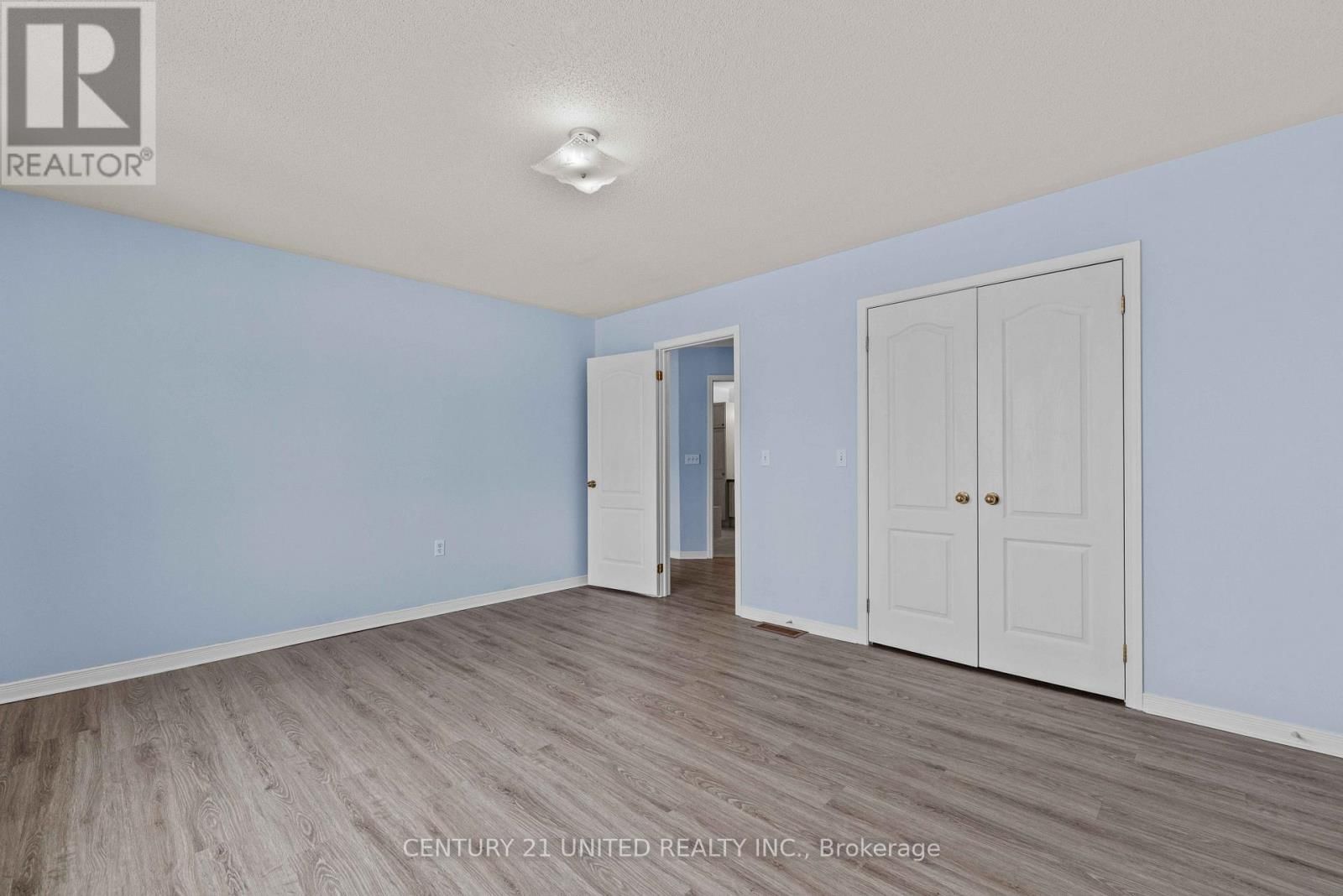 608 CLANCY CRESCENT Image 12