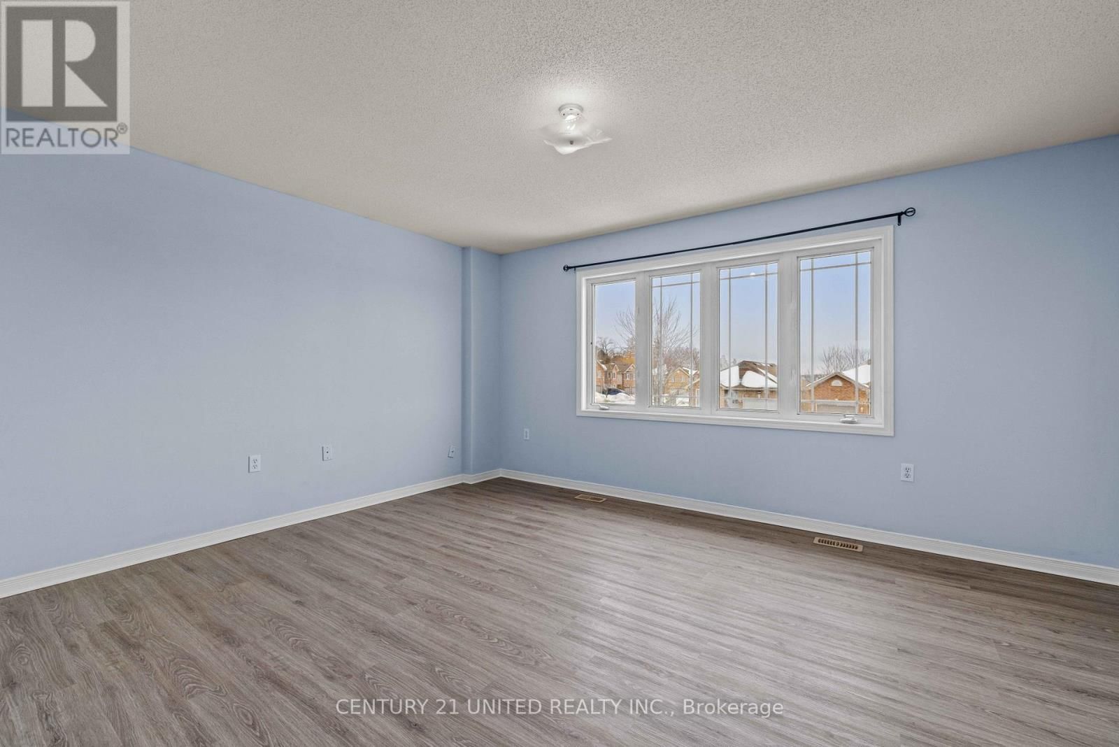 608 CLANCY CRESCENT Image 13