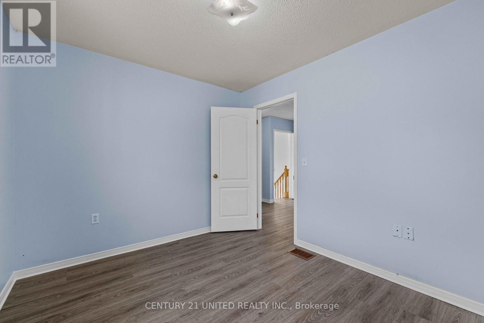 608 CLANCY CRESCENT Image 14