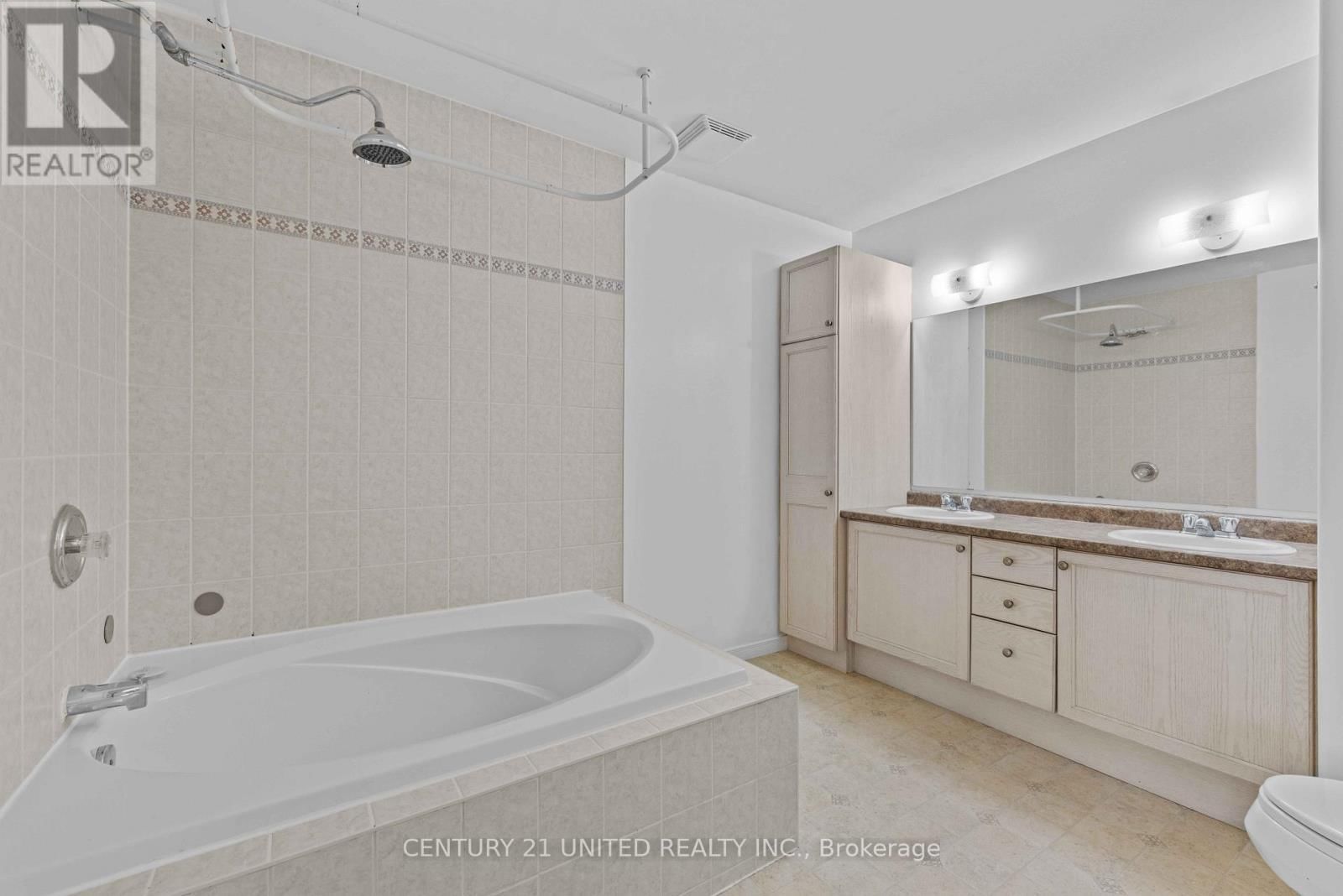 608 CLANCY CRESCENT Image 16