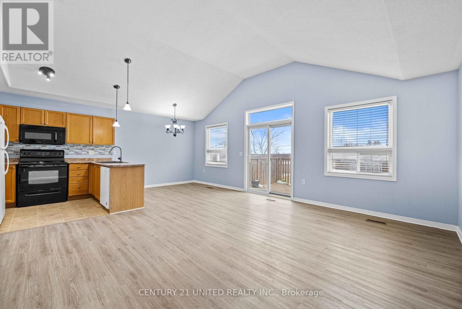 608 CLANCY CRESCENT Image 8