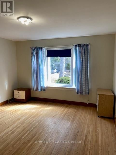 372 CEDAR AVENUE Image 4