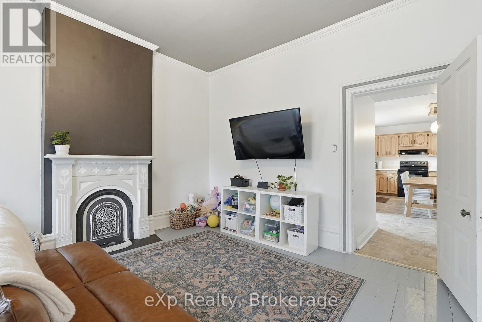 415 GIBSON STREET Image 12