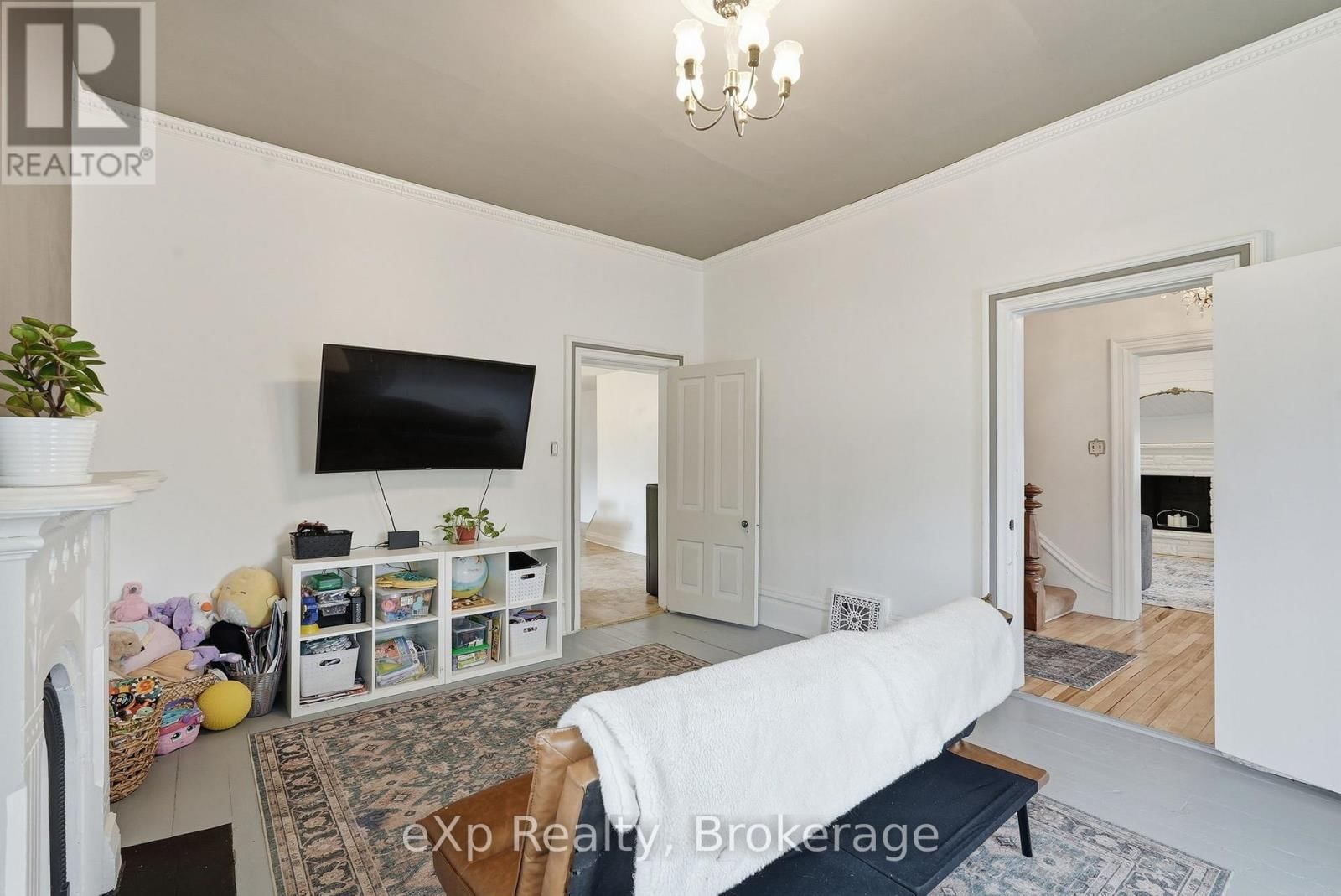 415 GIBSON STREET Image 13