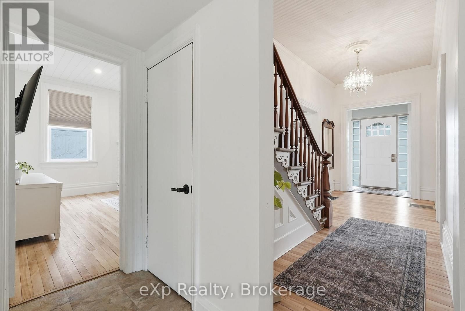 415 GIBSON STREET Image 17