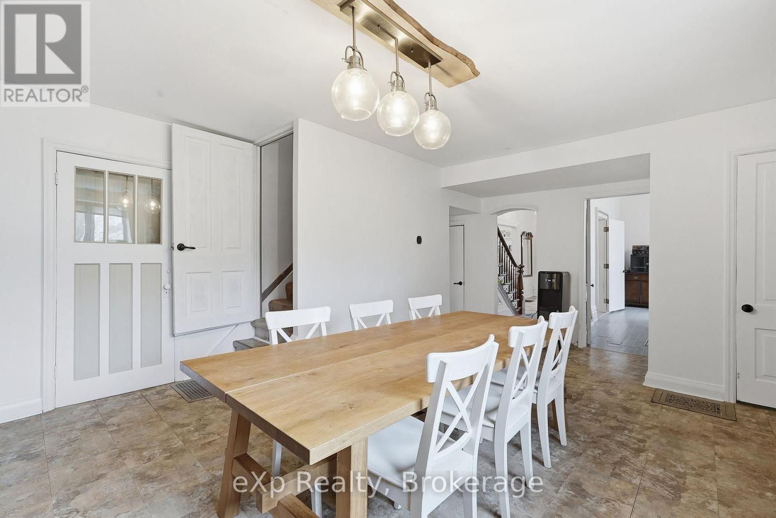 415 GIBSON STREET Image 22