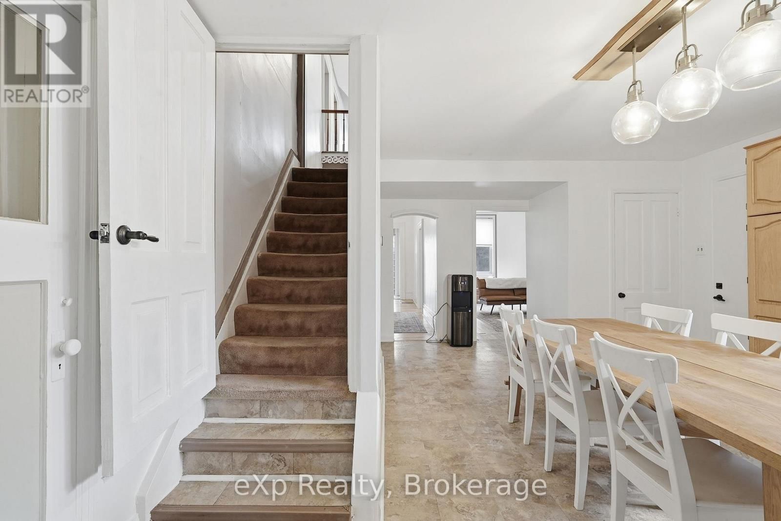 415 GIBSON STREET Image 23