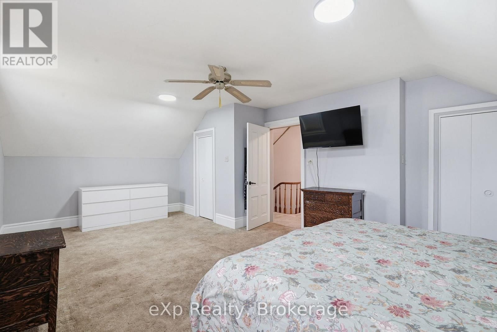 415 GIBSON STREET Image 29