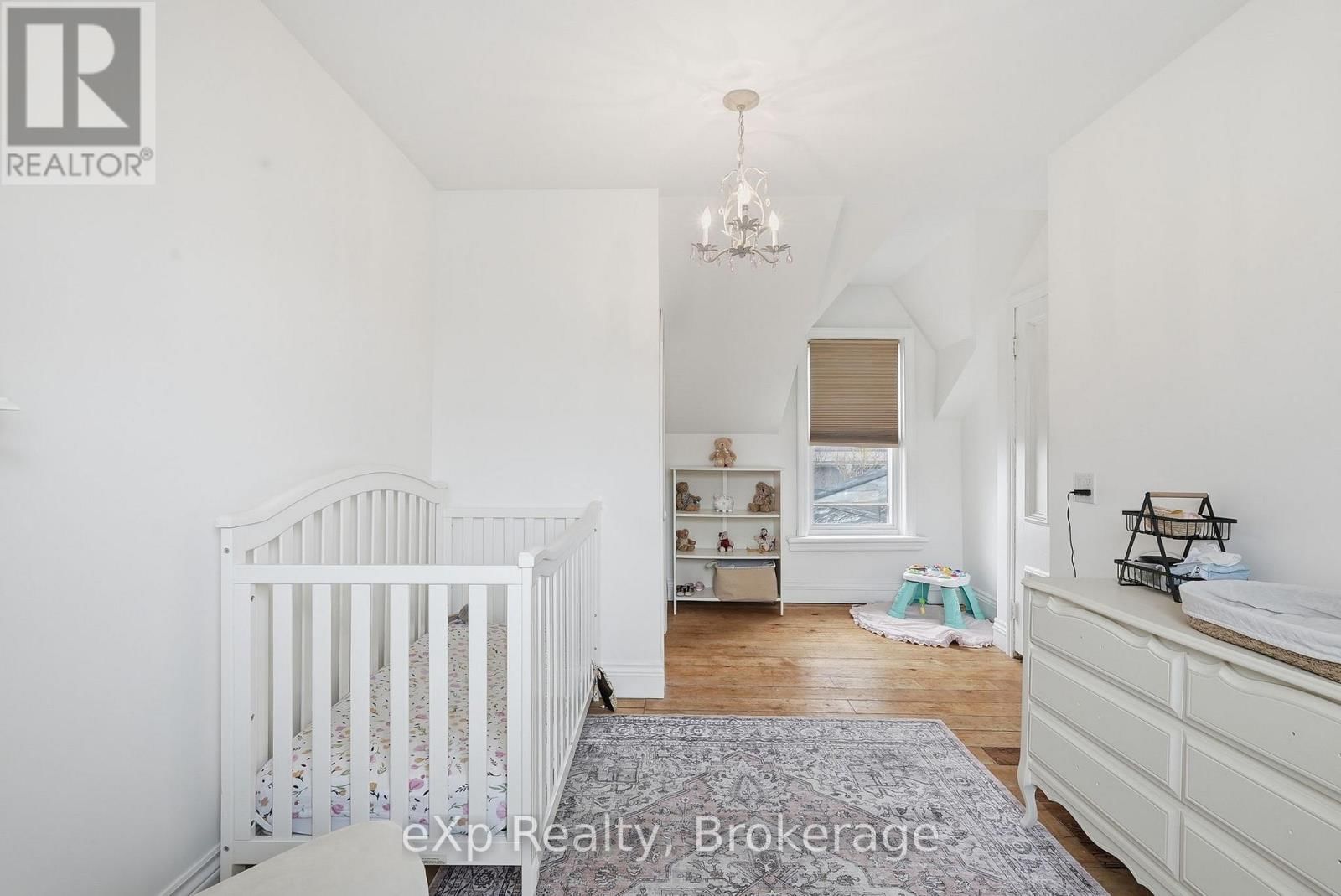 415 GIBSON STREET Image 30