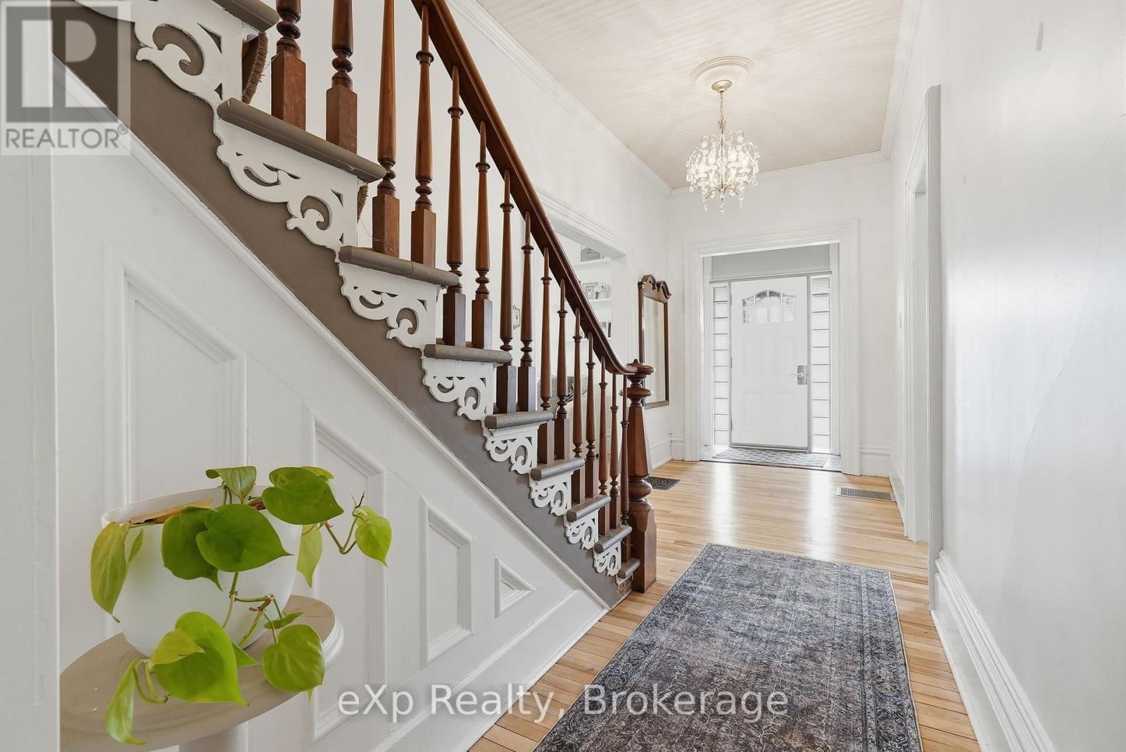 415 GIBSON STREET Image 7