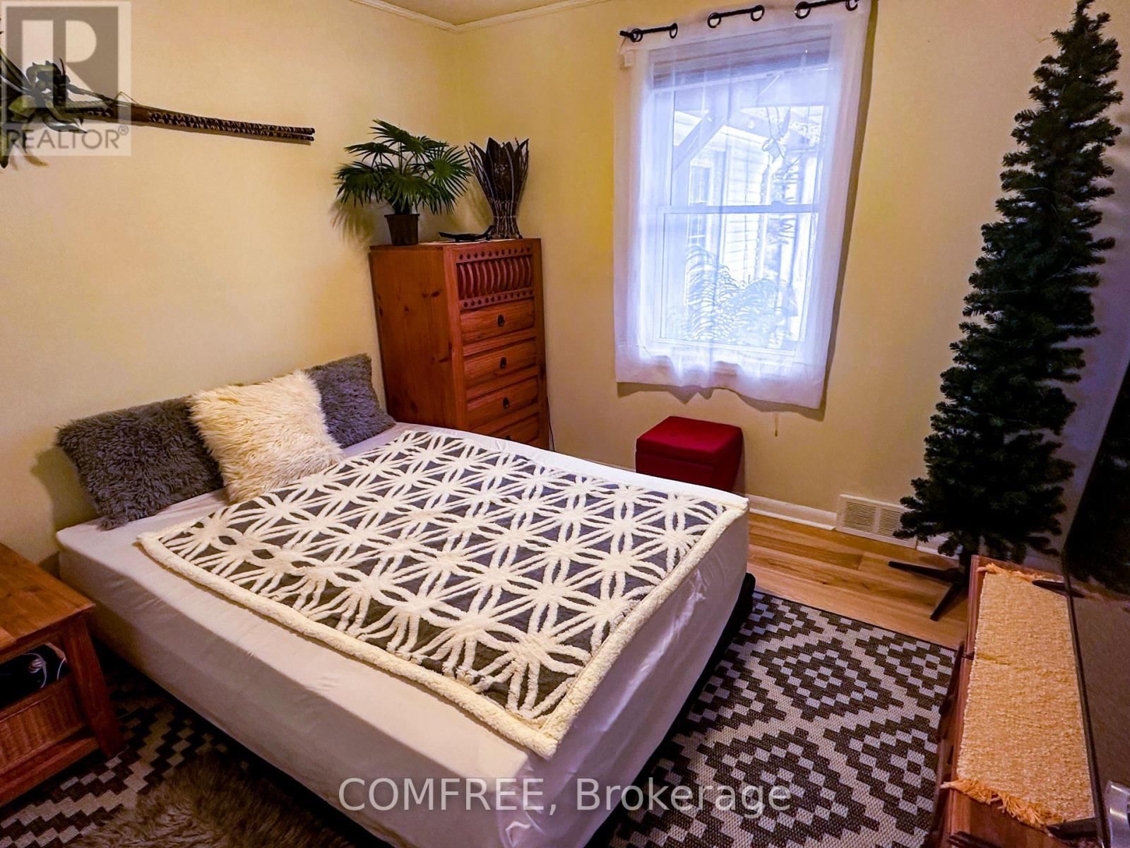 38 SOUTH EDGEWARE ROAD Image 8