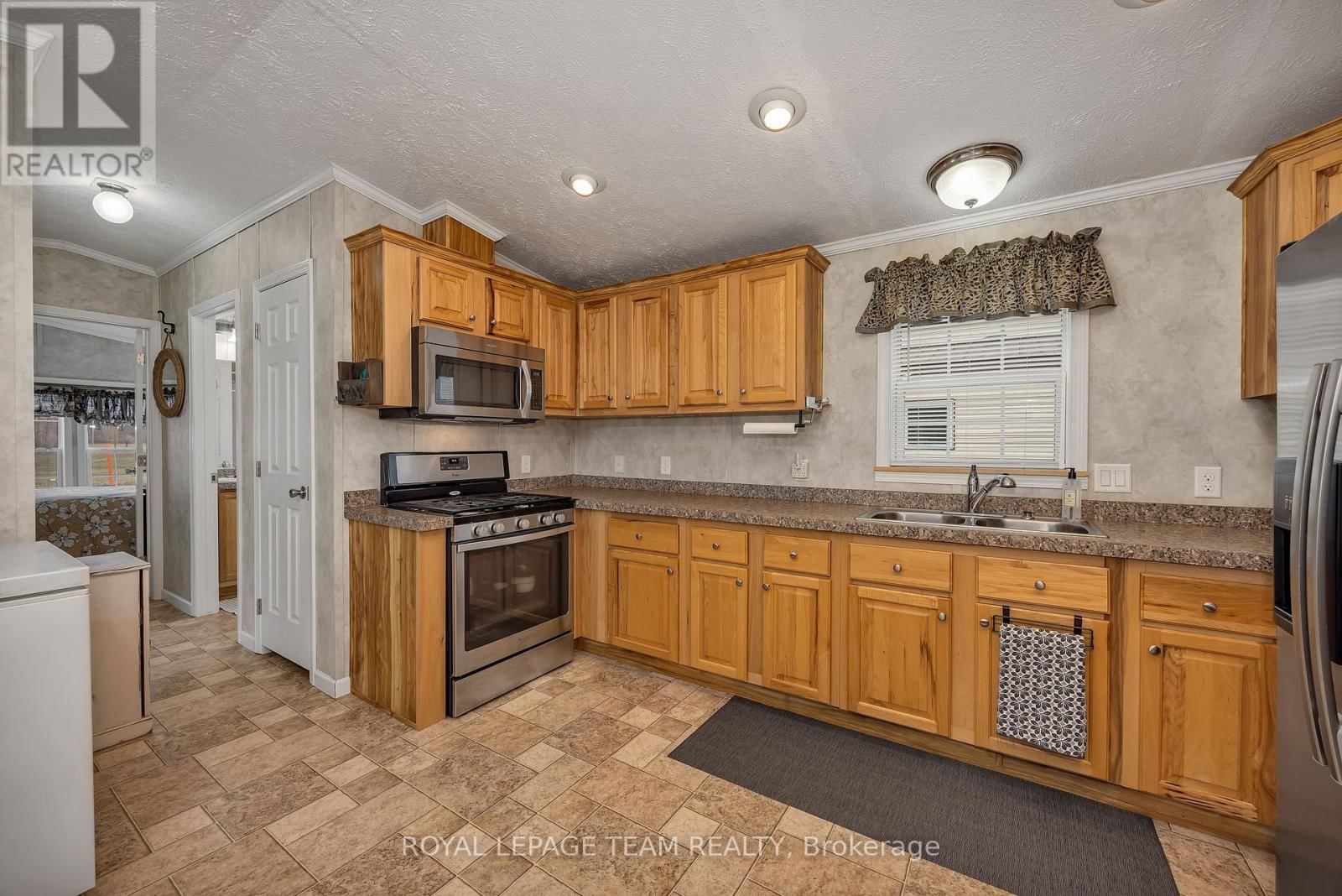 6707 CHRIS TIERNEY PRIVATE Image 12