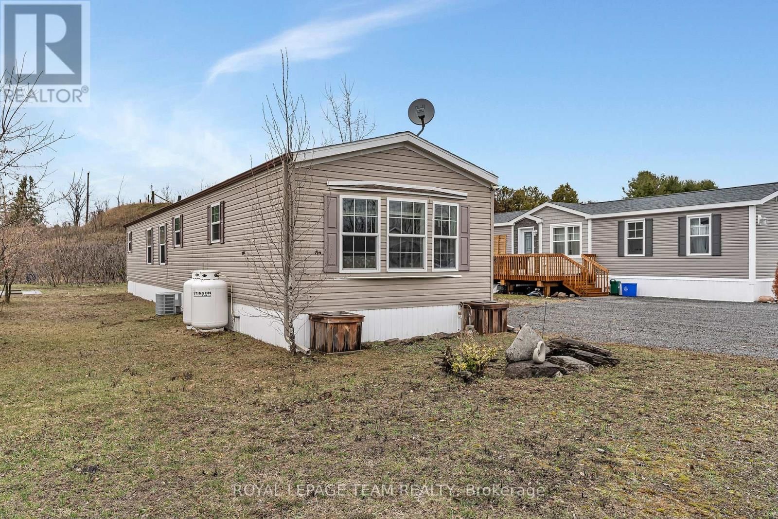 6707 CHRIS TIERNEY PRIVATE Image 2