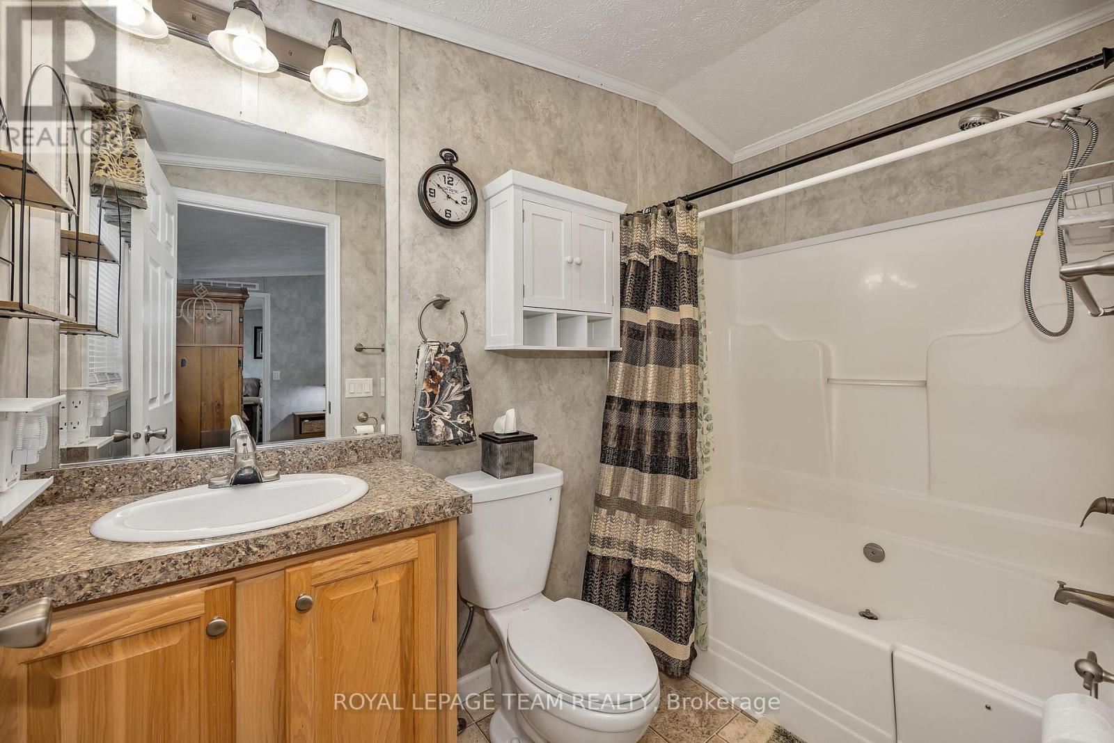 6707 CHRIS TIERNEY PRIVATE Image 25