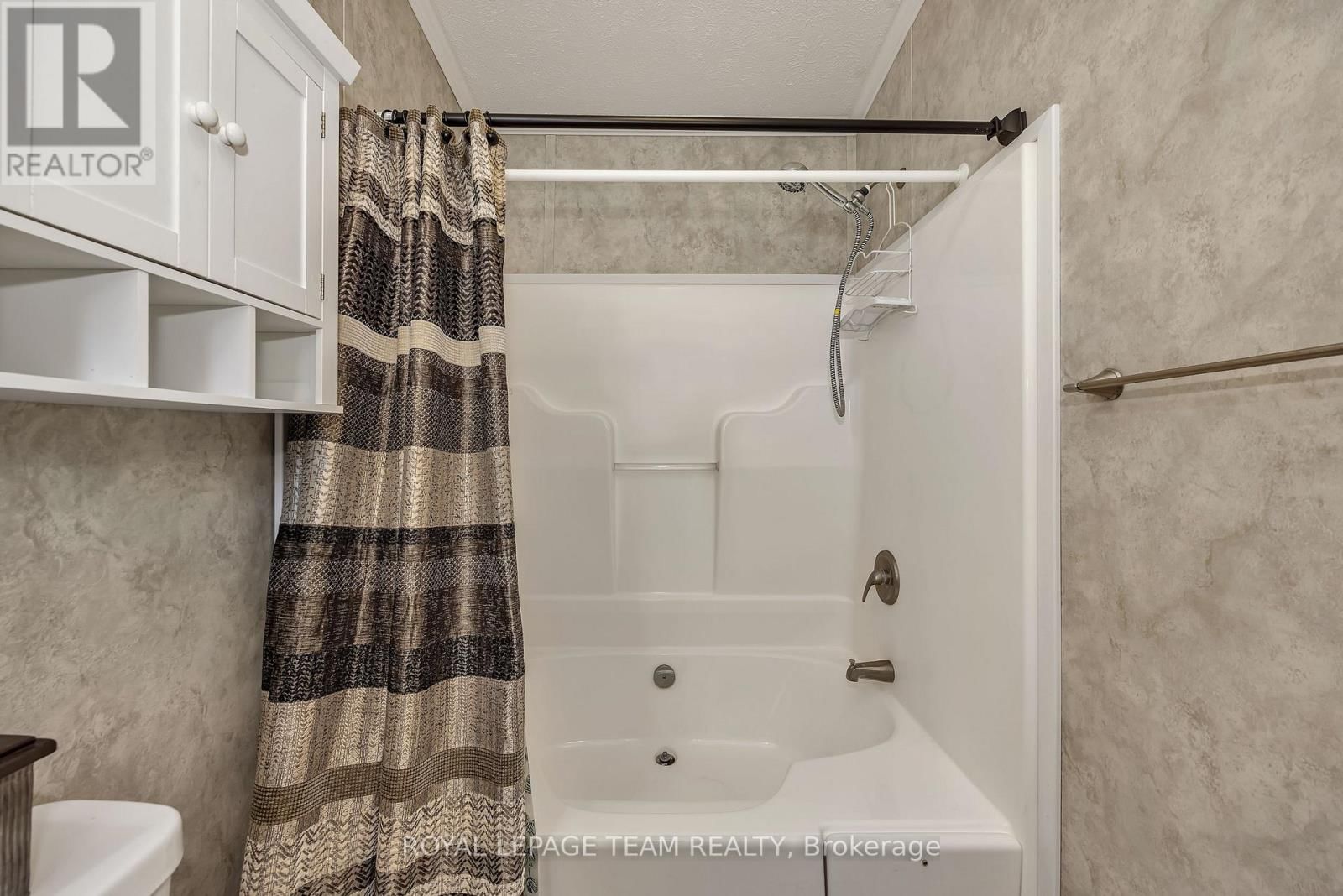 6707 CHRIS TIERNEY PRIVATE Image 26