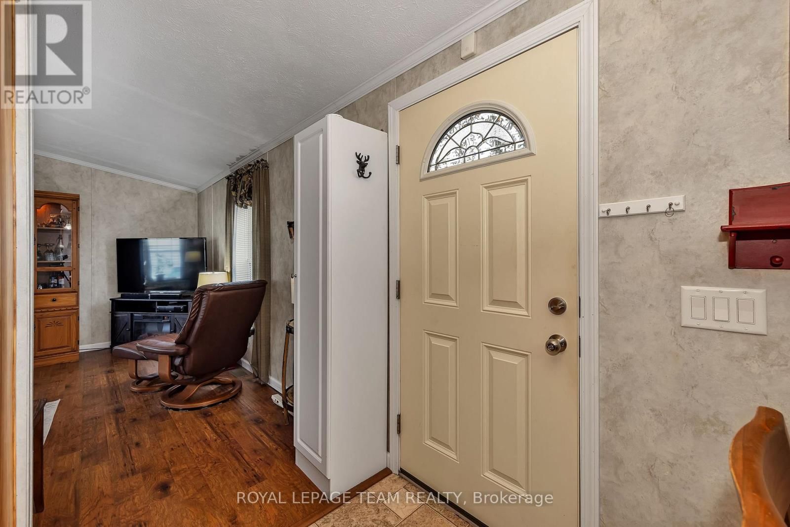 6707 CHRIS TIERNEY PRIVATE Image 9