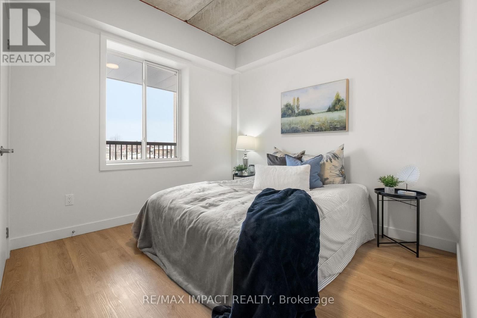 185 DIVISION STREET Image 25