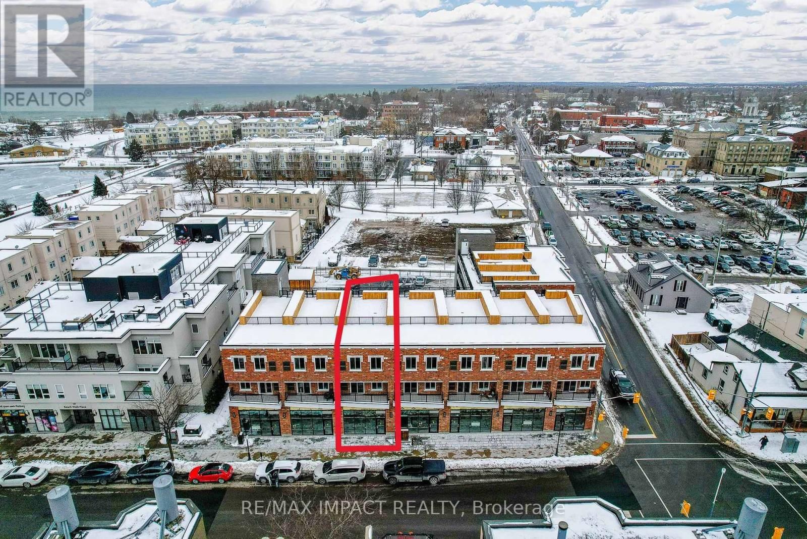 185 DIVISION STREET Image 3