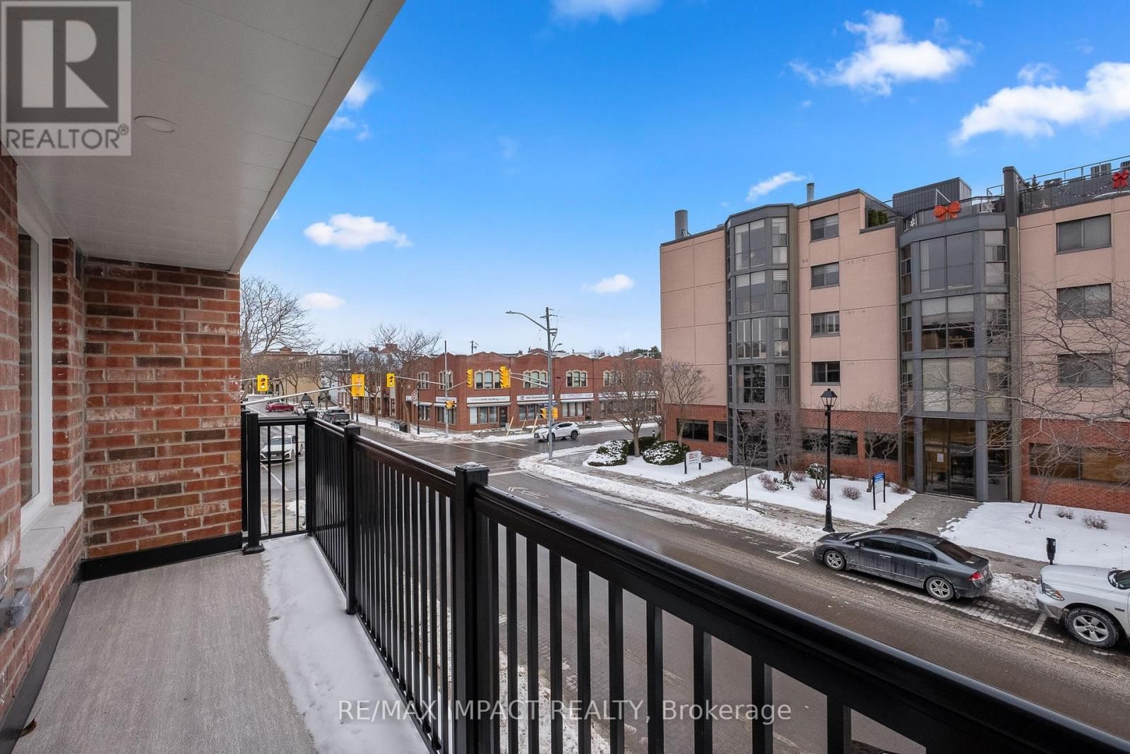 185 DIVISION STREET Image 30