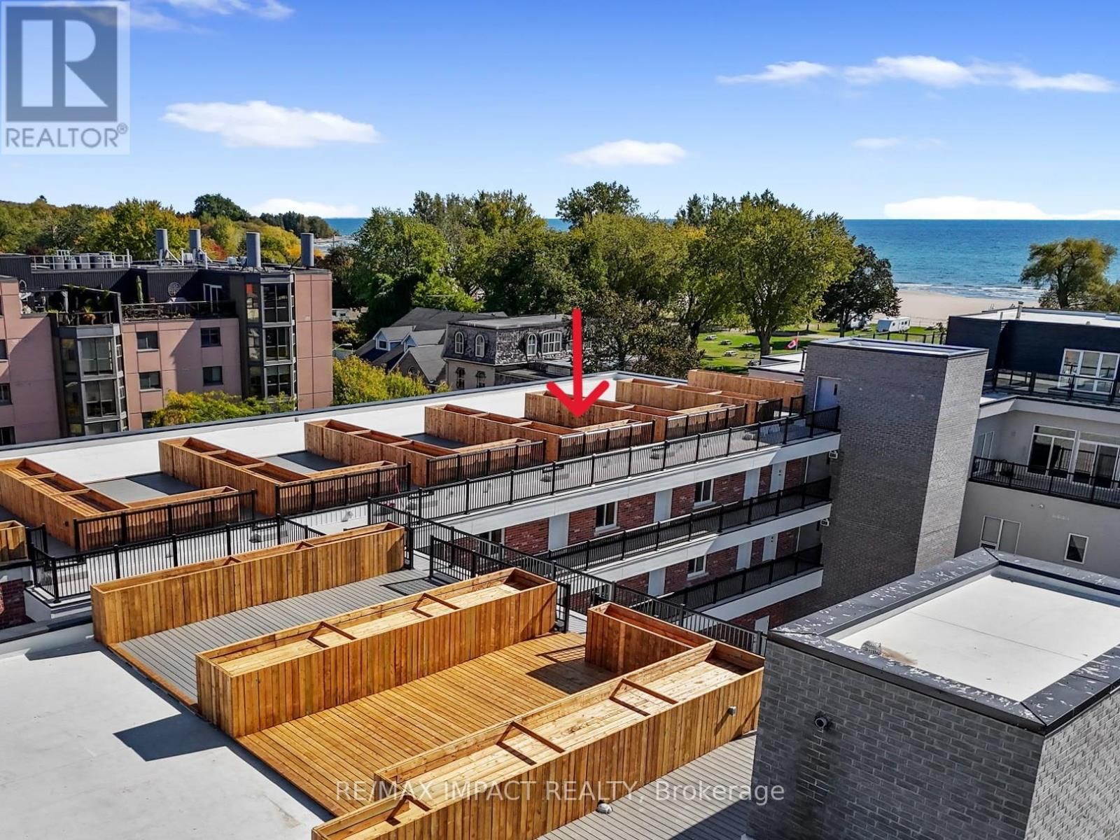 185 DIVISION STREET Image 5