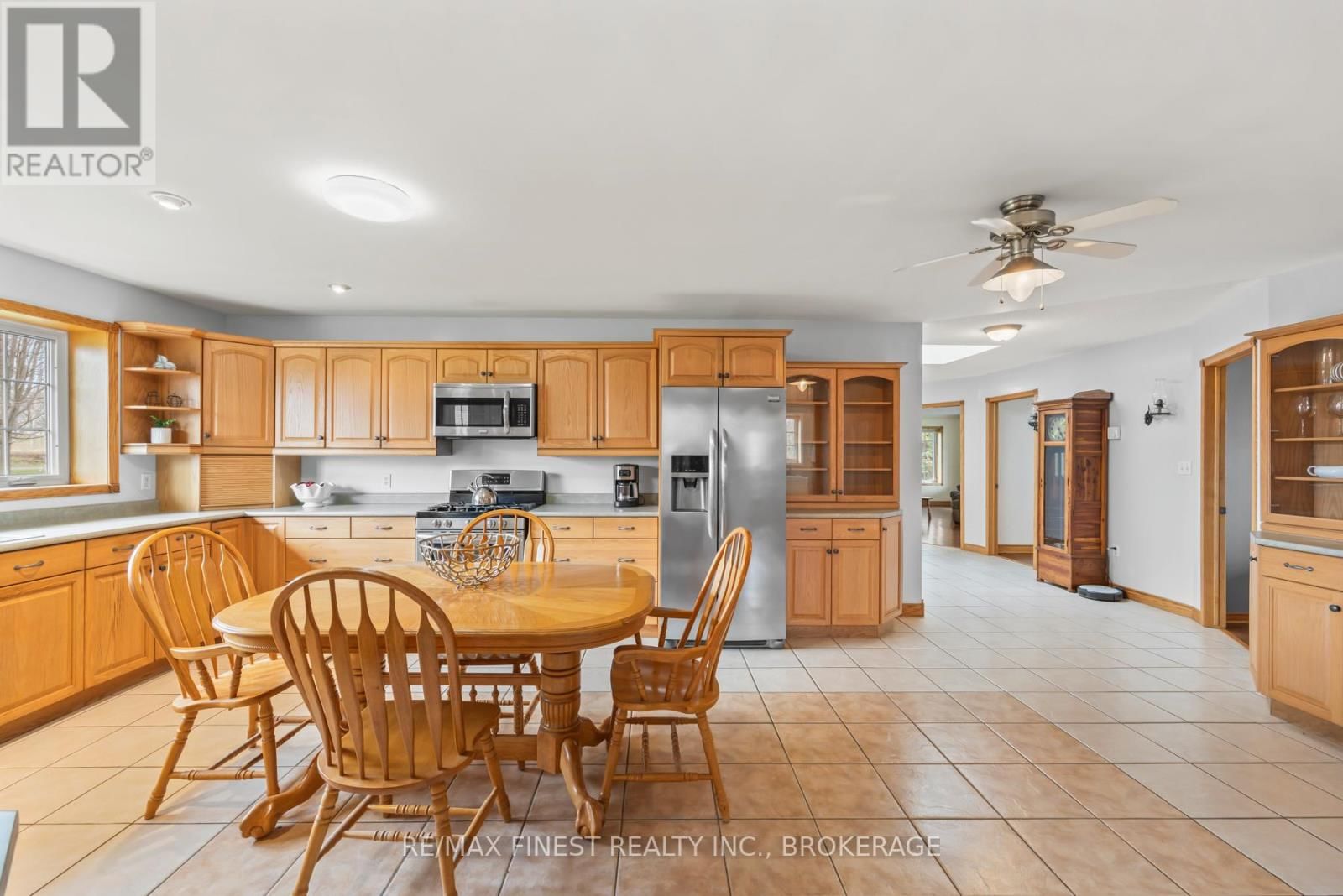 2800 FRONT ROAD Image 12