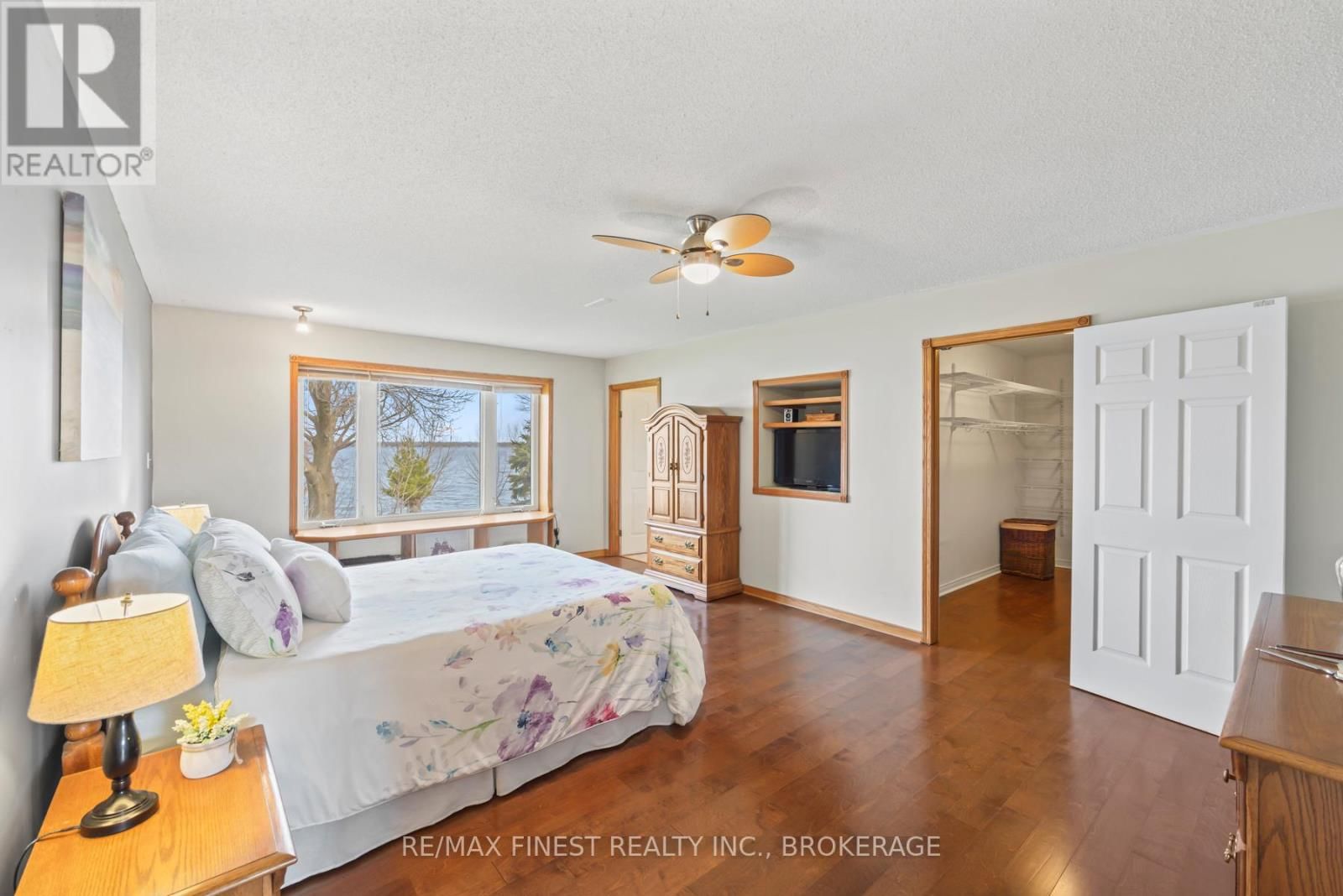 2800 FRONT ROAD Image 17