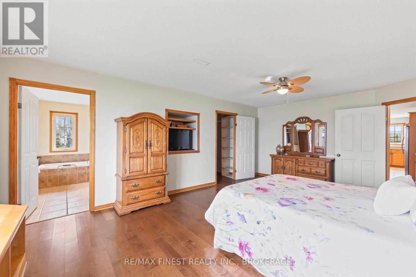 2800 FRONT ROAD Image 19