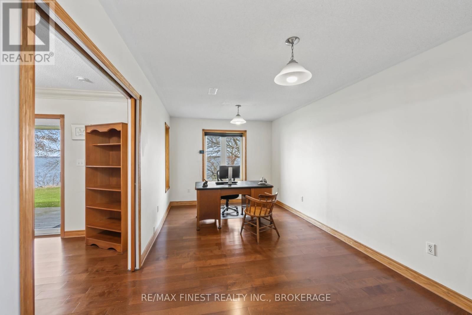 2800 FRONT ROAD Image 25