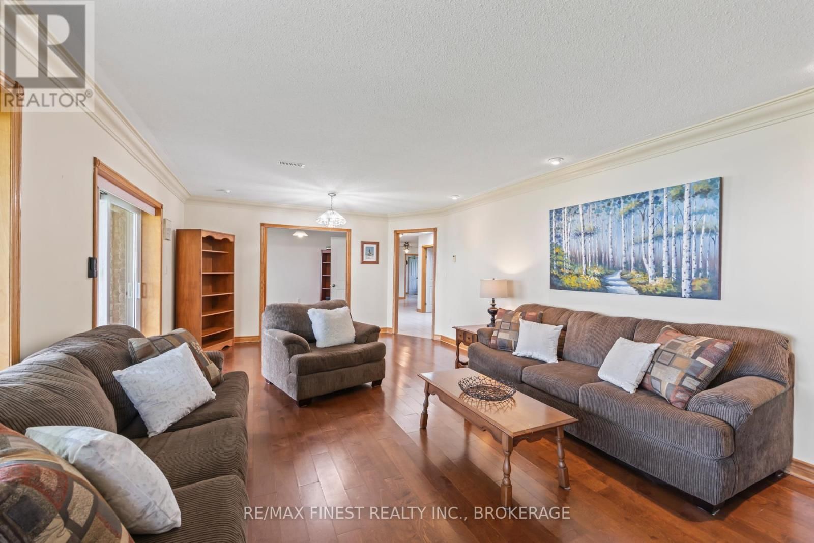 2800 FRONT ROAD Image 29