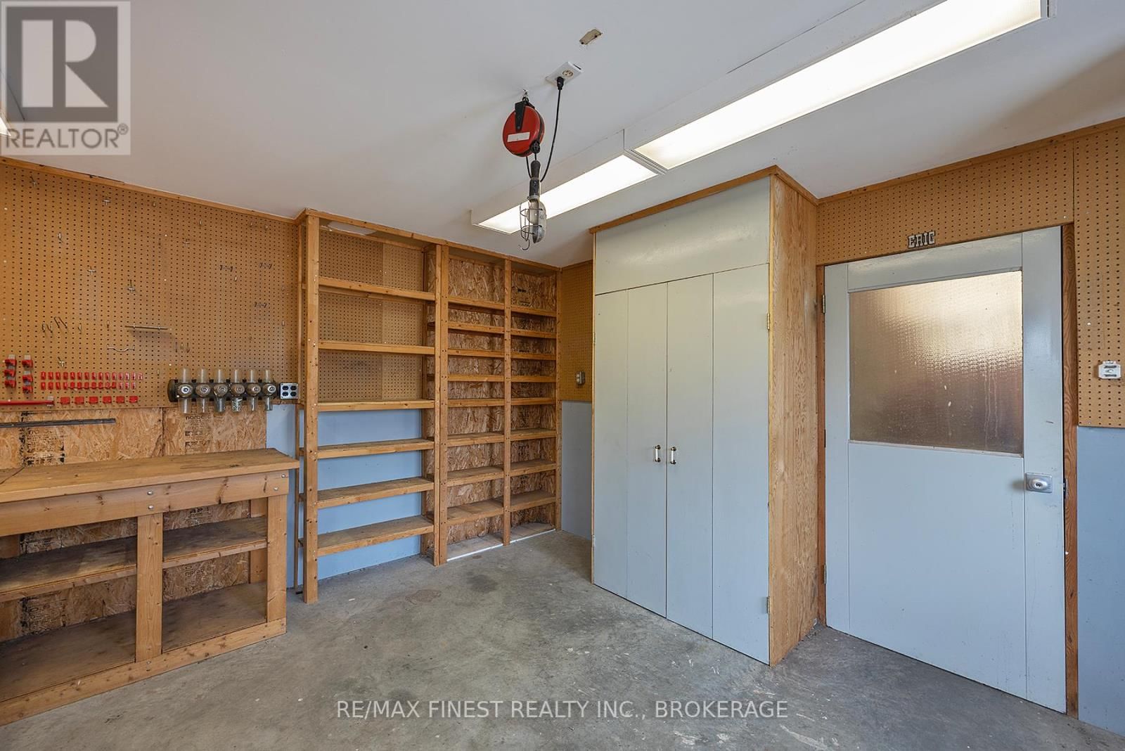 2800 FRONT ROAD Image 35