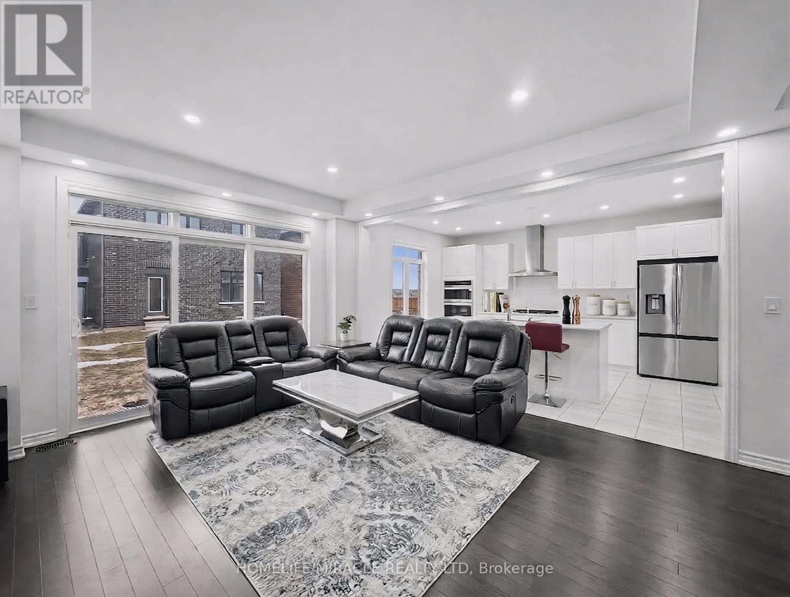 12 ORR AVENUE Image 10