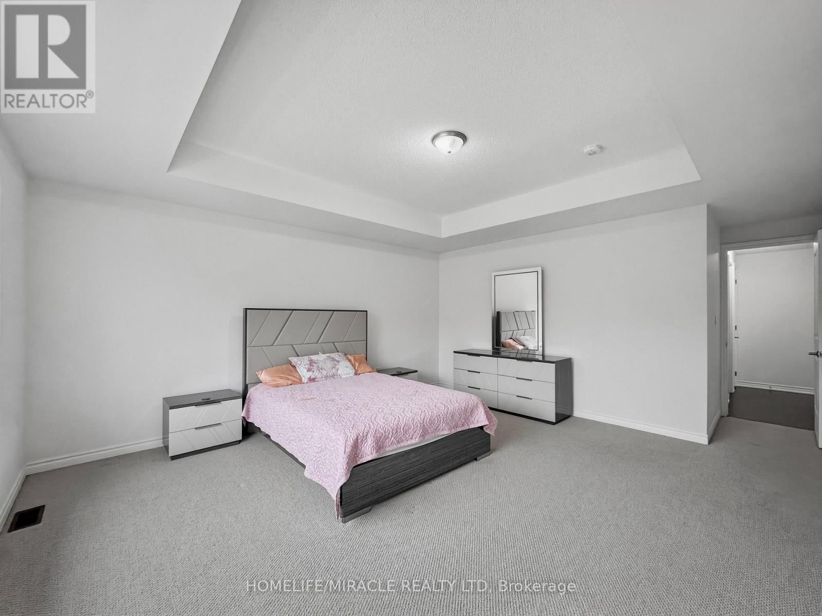 12 ORR AVENUE Image 17