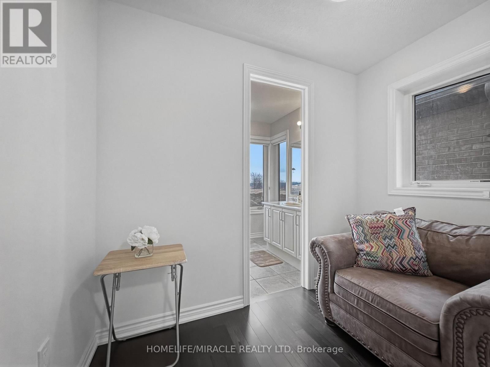 12 ORR AVENUE Image 27