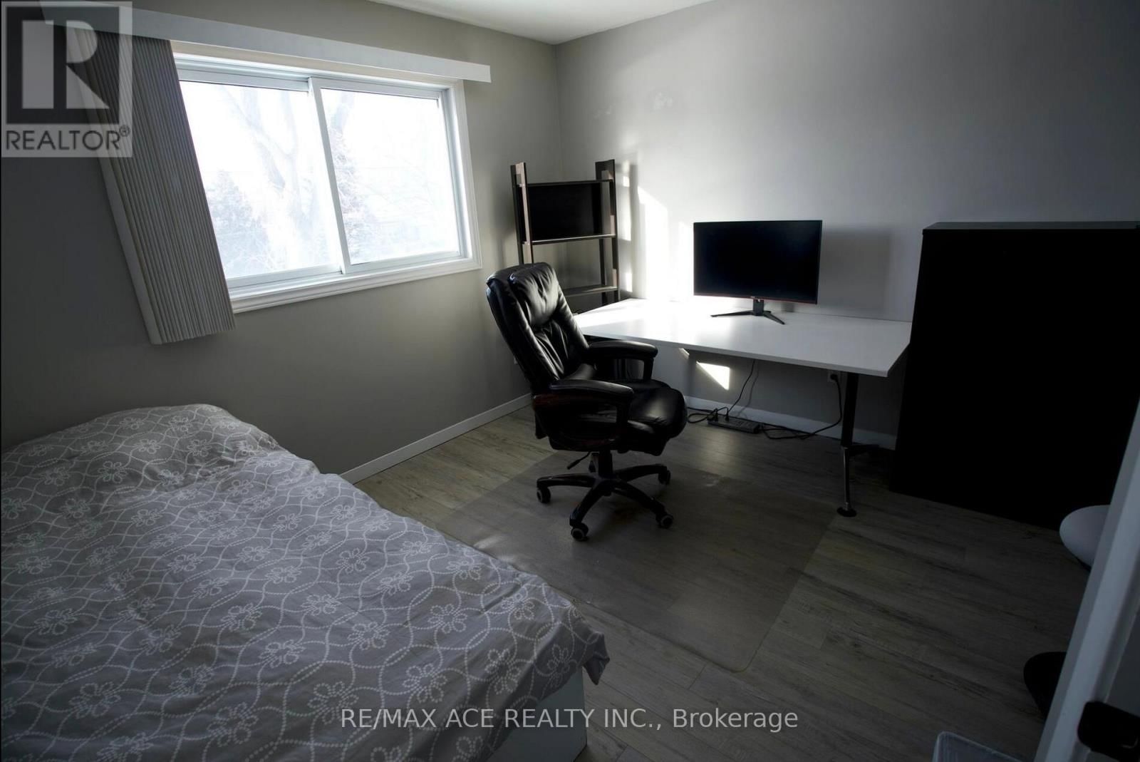 768 SOUTH PELHAM ROAD Image 13