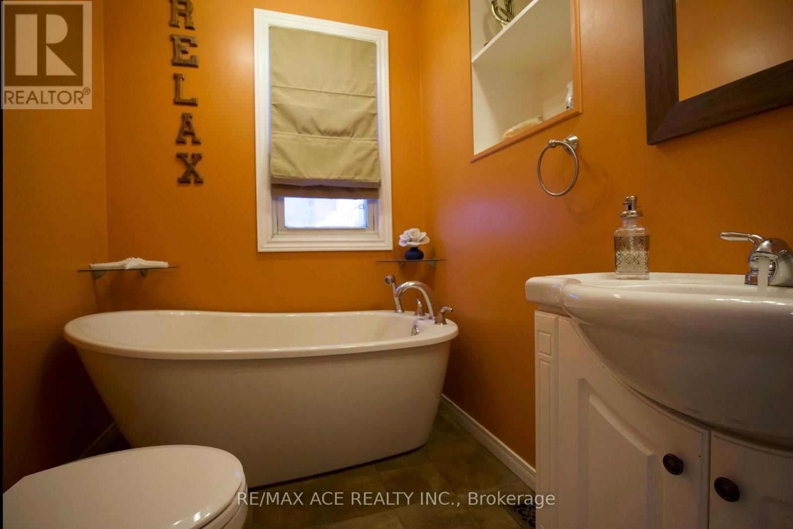 768 SOUTH PELHAM ROAD Image 15