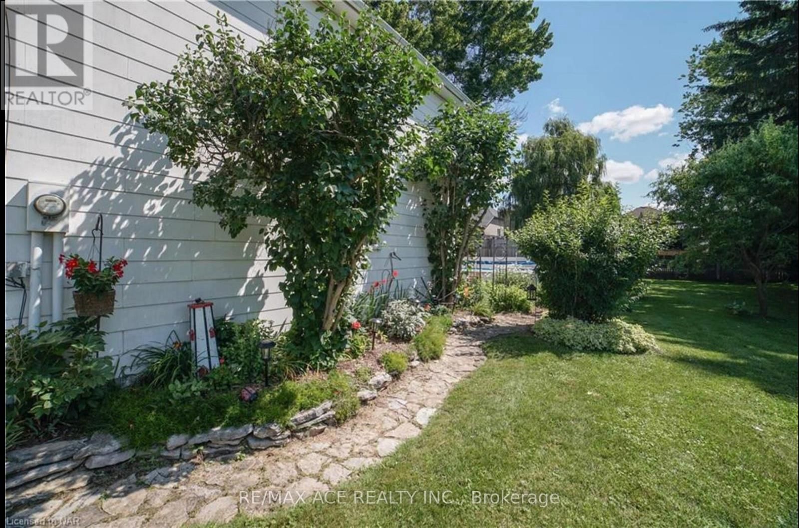 768 SOUTH PELHAM ROAD Image 21